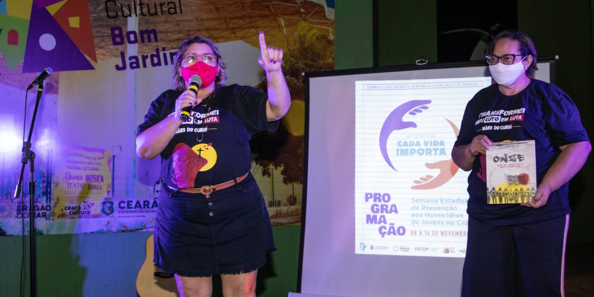 Sarau Cada Vida Importa - Flávia Almeida Fotos-38